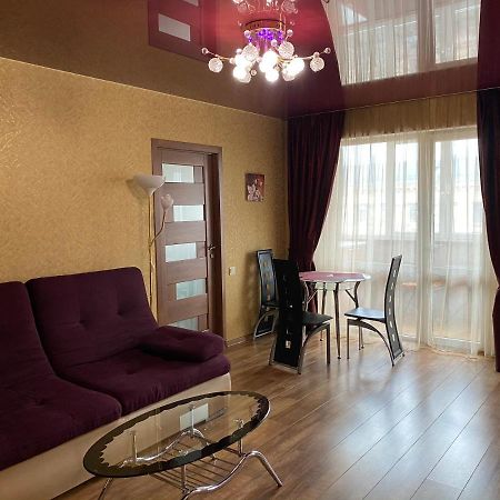 New Apartments With Panoramic Views On Avenue Nauky Kharkiv Eksteriør bilde