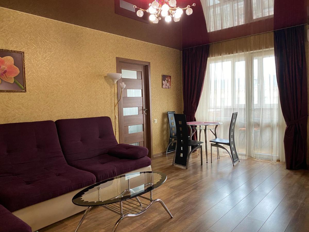 New Apartments With Panoramic Views On Avenue Nauky Kharkiv Eksteriør bilde