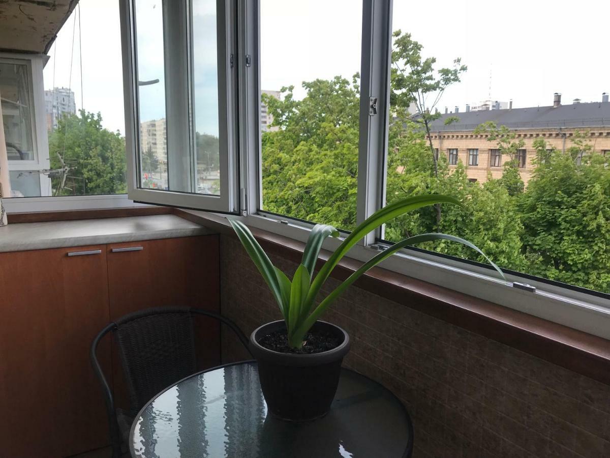 New Apartments With Panoramic Views On Avenue Nauky Kharkiv Eksteriør bilde