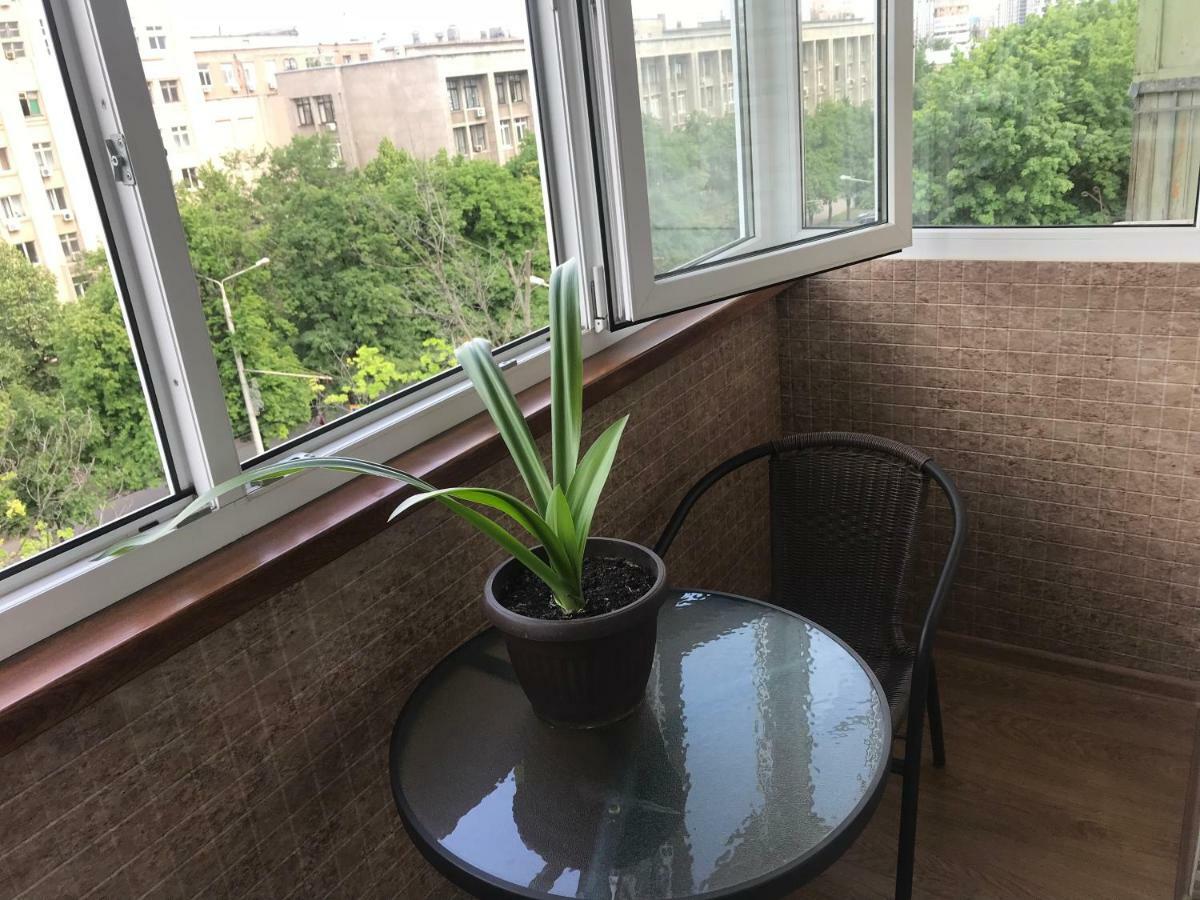 New Apartments With Panoramic Views On Avenue Nauky Kharkiv Eksteriør bilde