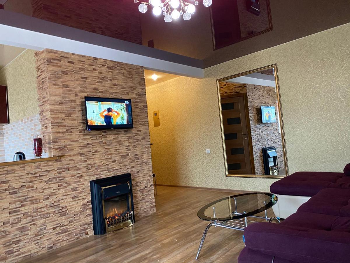 New Apartments With Panoramic Views On Avenue Nauky Kharkiv Eksteriør bilde